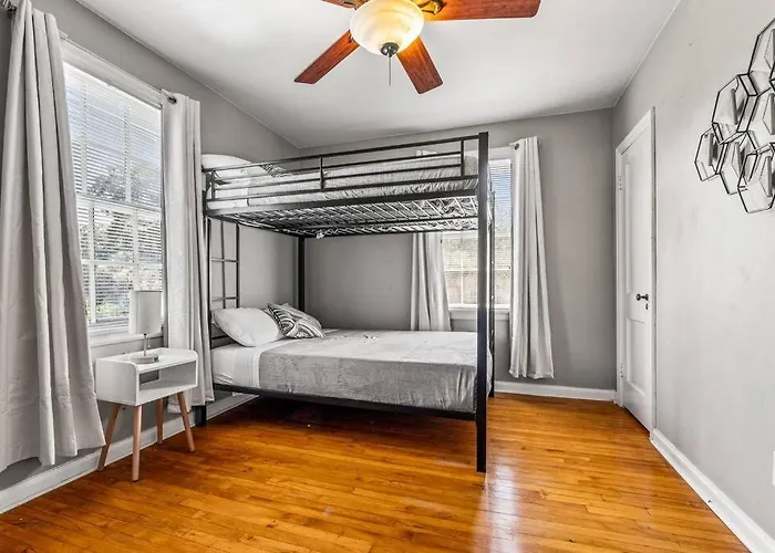 East Hill Retreat Near Beaches & Downtown * Pensacola